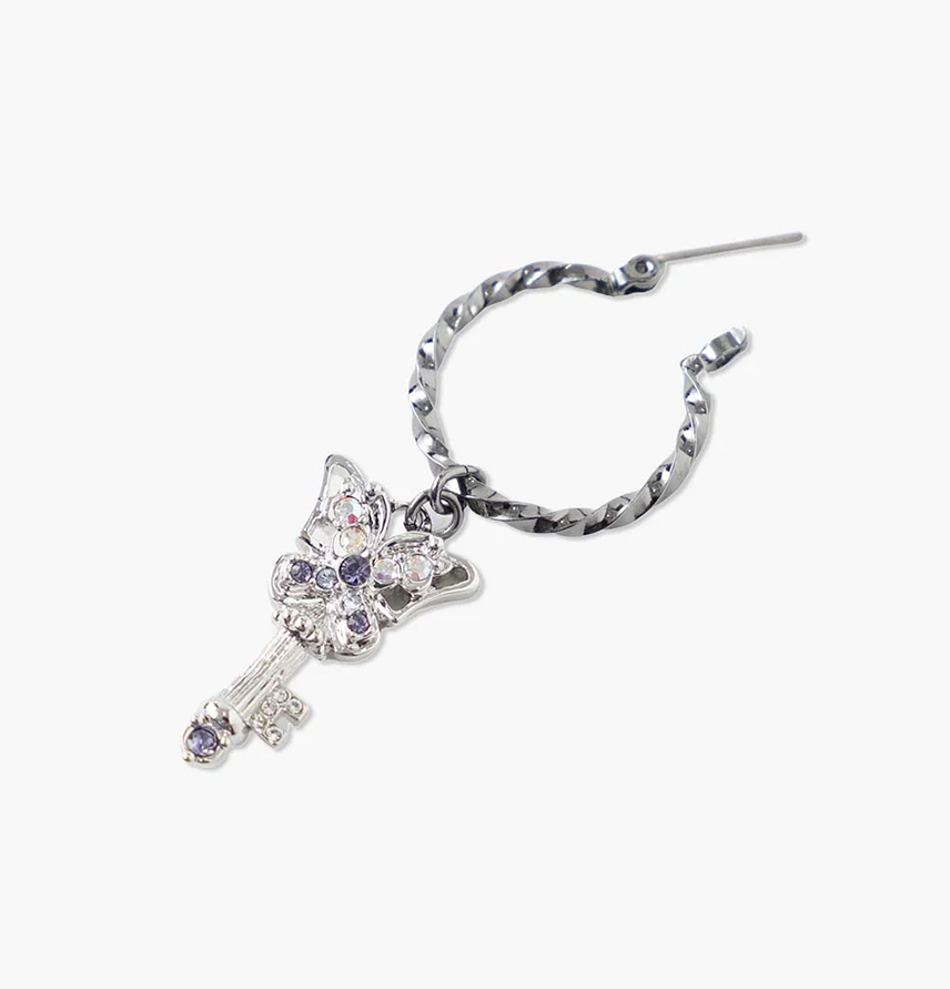 Butterfly Key Earing Silver