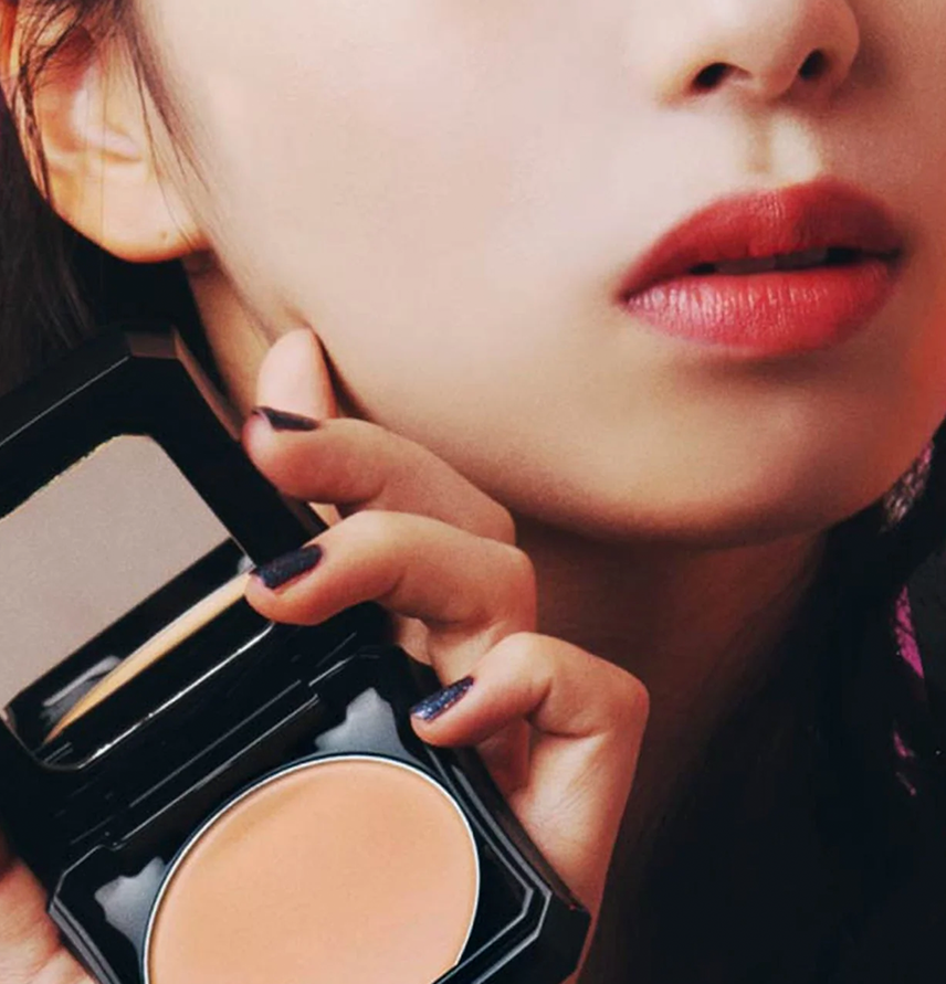 New: Foundation Compact
                Anna Sui Makeup